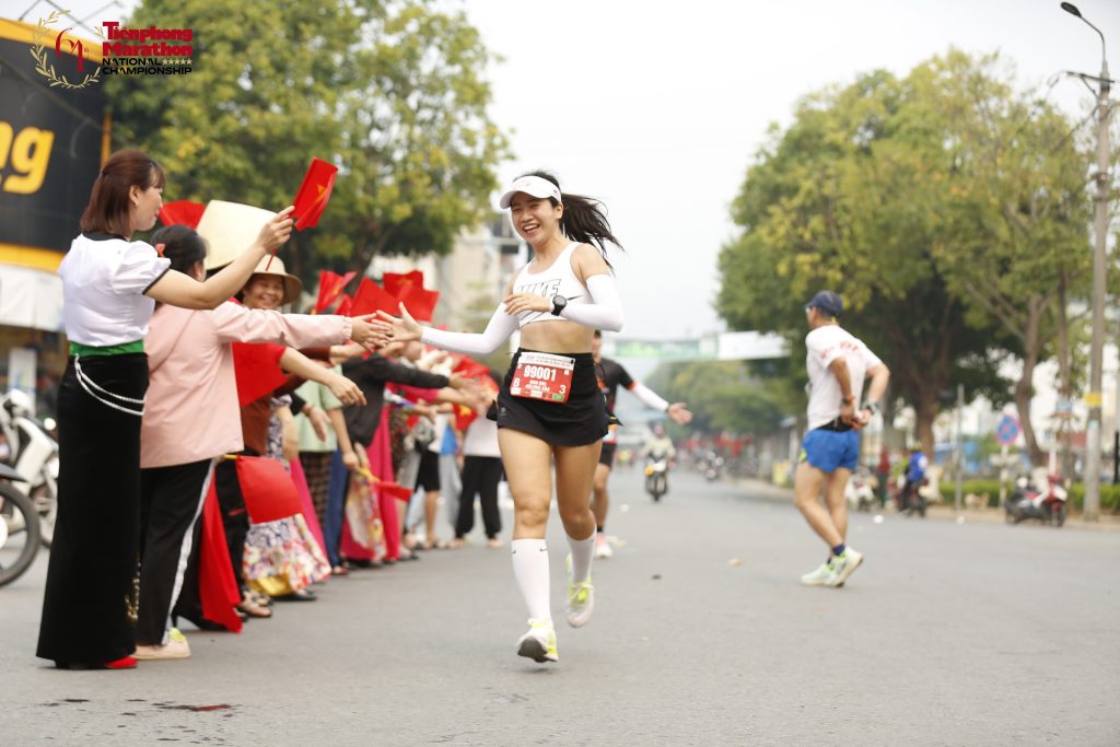 Có nên chạy bộ khi có kinh nguyệt