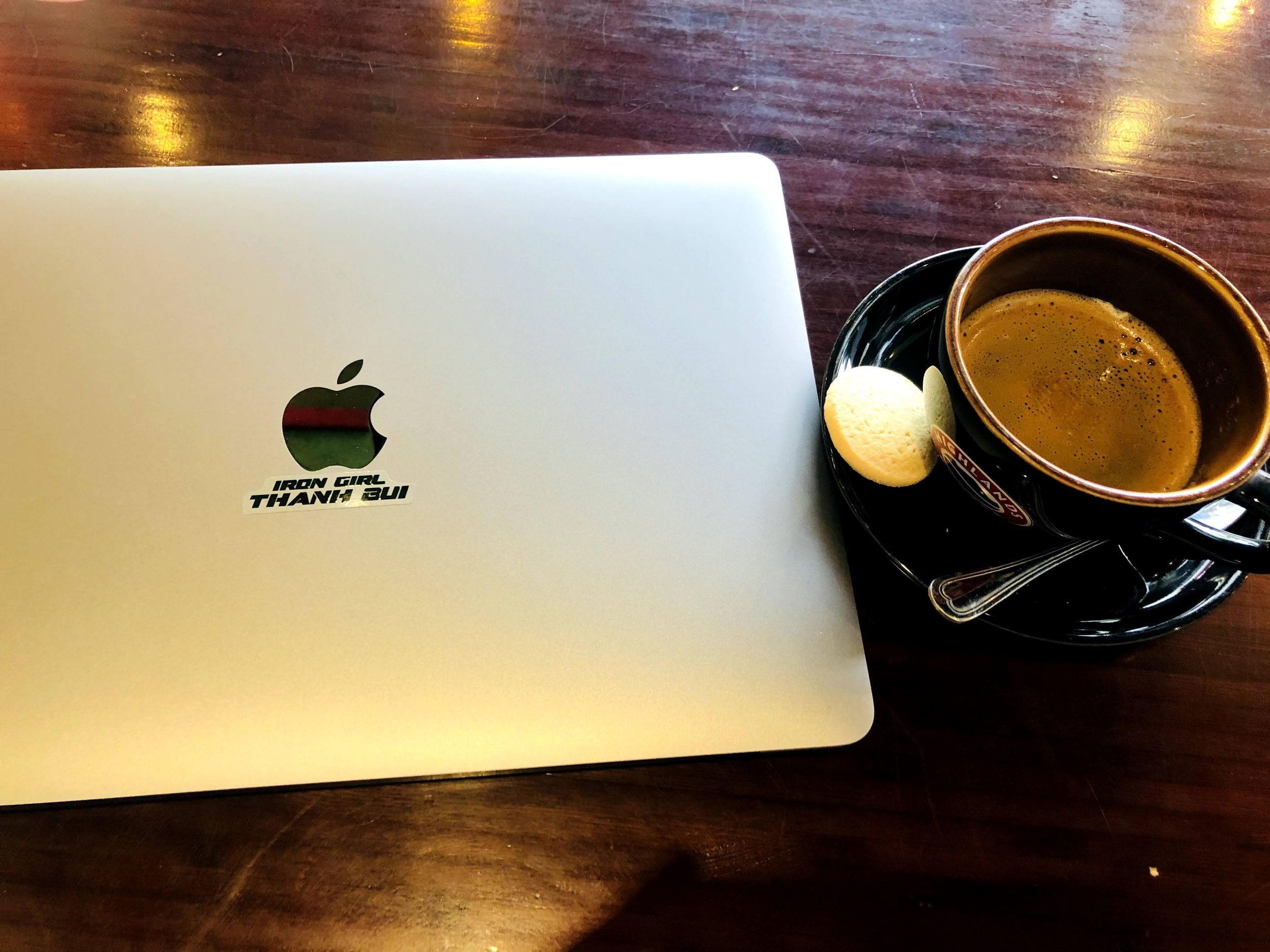 có nên uống cafe khi chạy bộ